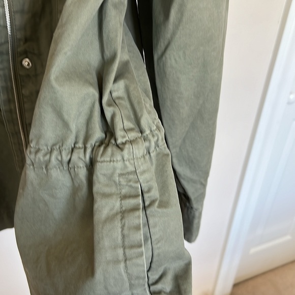 Old Navy Utility Jacket - Picture 4 of 7